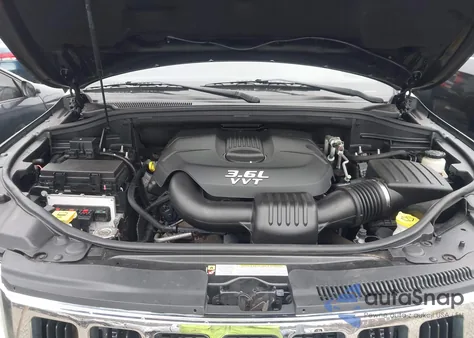 2012 Jeep Grand Cherokee Laredo z USA, uszkodzony, nr VIN 1C4RJFAG9CC289790